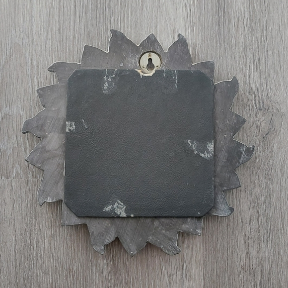 10.5" Sun Burst Mirror - Picture 2 of 3